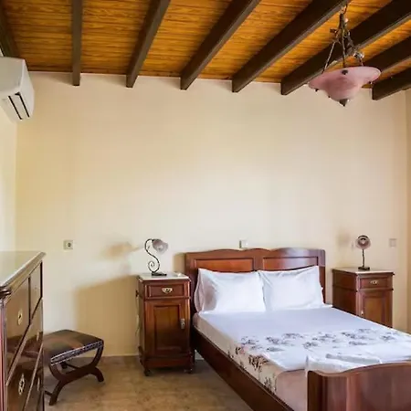 Apartment Paradiso